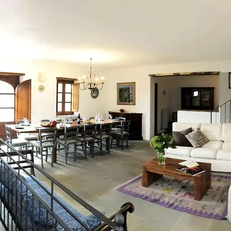 Rubra Villa *
